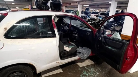 Rescataron a un niño encerrado en un auto estacionado en un shopping
