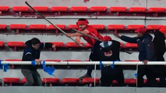 Fallo de la CONMEBOL: U de Chile avanzó a cuartos e Independiente fue descalificado