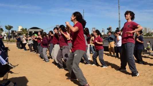 Escuelas santafesinas disfrutan del Fan Fest de Jadar 2025