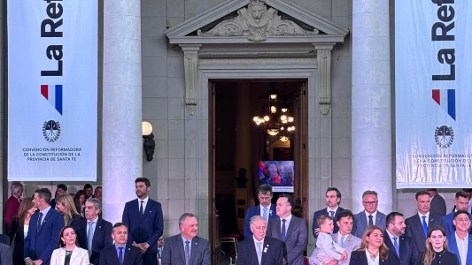 El gobernador prestó juramento a la nueva Constitución de la provincia