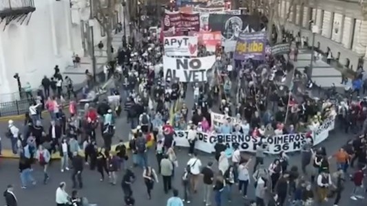 Ruidazo en apoyo al Garrahan y contra los vetos presidenciales