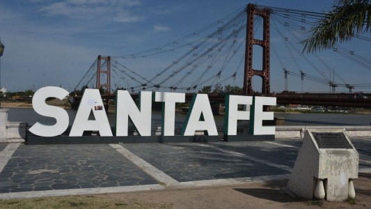 Miércoles que anticipa a la primavera en la ciudad de Santa Fe