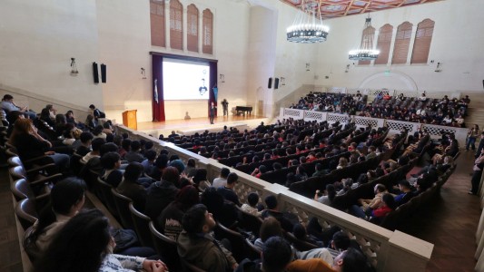 “De esto sí se habla”: estudiantes participaron del cierre del programa hablando de salud mental y ludopatía digital