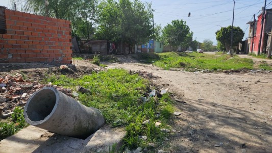 Santa Fe: vecinos de barrio Los Hornos reclaman por una obra inconclusa
