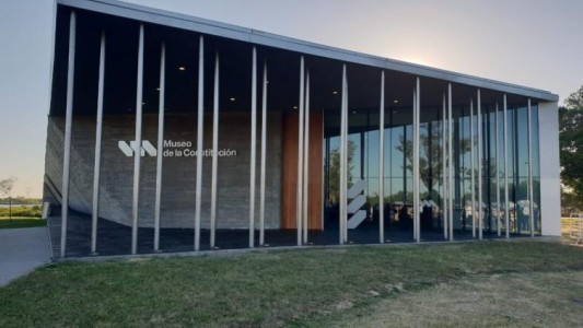 La ciudad de Santa Fe jura la nueva Costitución de la provincia