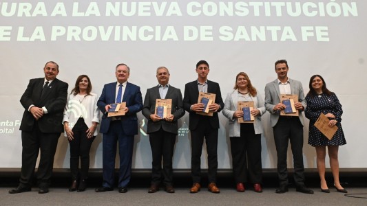 La ciudad de Santa Fe juró lealtad a la nueva Constitución provincial