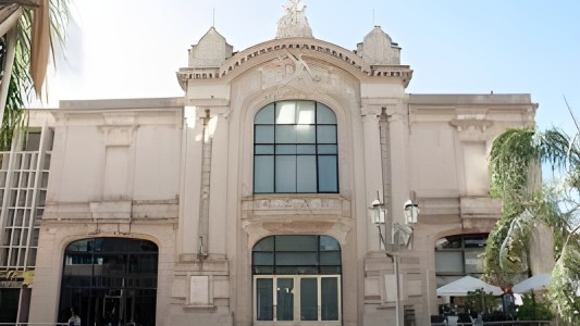 El Teatro Municipal celebra sus 120 años con un mes de actividades culturales gratuitas