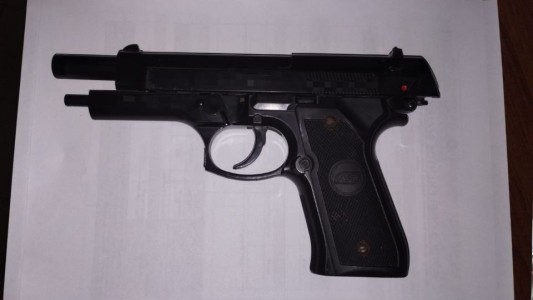 Un alumno llevó un aire comprimido a una escuela en Santa Fe