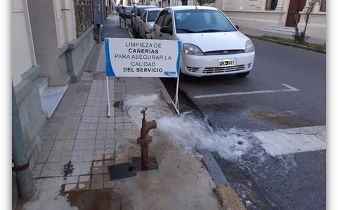 De cara al verano, ASSA inició las tareas de mantenimiento para garantizar el funcionamiento de la red de agua potable
