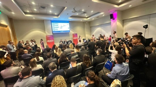 Córdoba lanzó su campaña de temporada de verano 2025/2026 en la Feria Internacional de Turismo