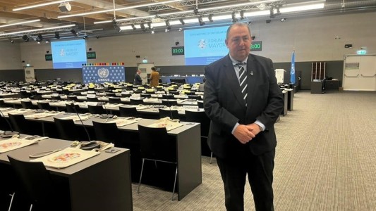 Poletti sigue su recorrida europea en Francia en busca de financiación