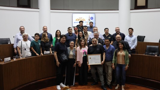 El Concejo distinguió al Grupo Alegría por su 50mo aniversario