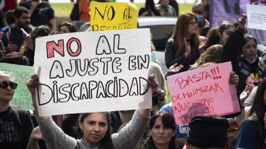 Prestadores de discapacidad volvieron al paro y habrá marcha este miércoles