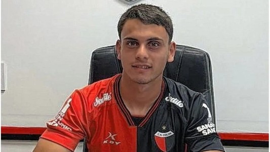 Dos juveniles de Colón firmaron su primer contrato como profesional