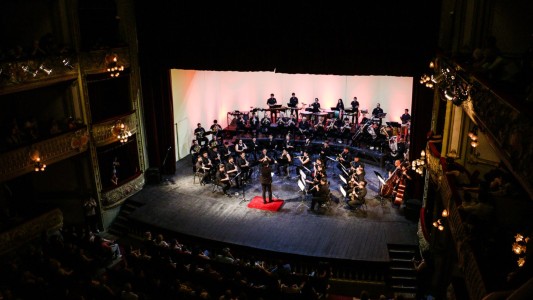 La Banda Sinfónica cerró el 120° aniversario del Teatro Municipal con un concierto especial
