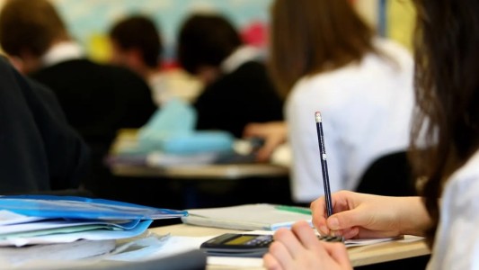 El Gobierno eliminó el control estatal de las cuotas y matrículas de los colegios privados