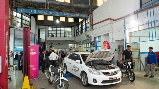 Entregaron a una escuela técnica vehículos decomisados al delito para la formación de sus estudiantes