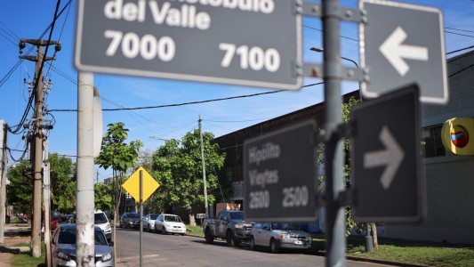 Proponen ampliar el estacionamiento doble mano en inmediaciones a Aristóbulo del Valle