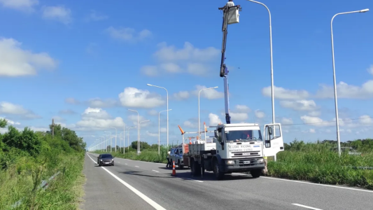 Vialidad Nacional avanza con la instalación de luces LED en la Ruta Nacional 168