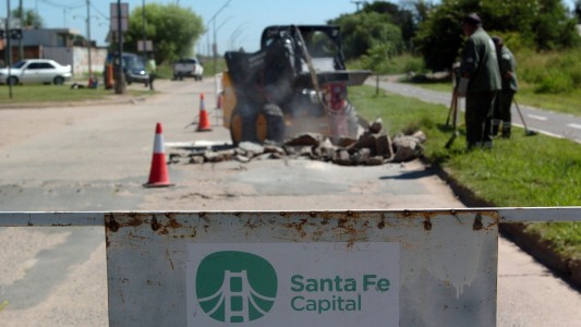 Tránsito complicado en el centro de la ciudad: cortes y desvíos por obras de bacheo y de ASSA