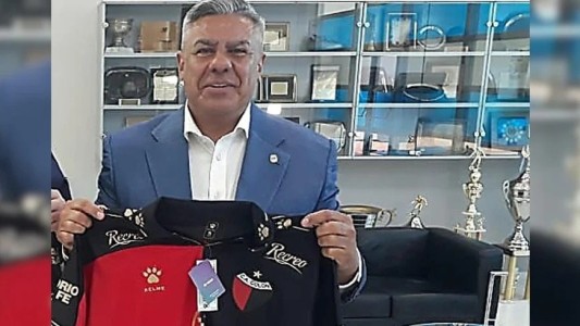 Colón se encolumnó detras de la figura de "Chiqui" Tapia