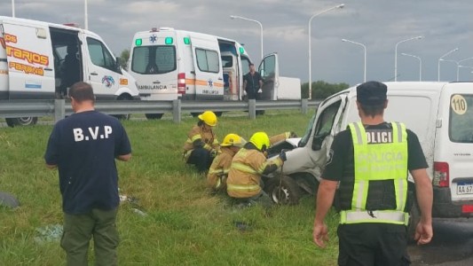 Un conductor volcó en la Ruta 168 y sufrió heridas leves a la altura de Colastiné Sur