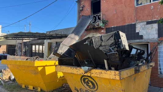 Importantes pérdidas tras incendio en vivienda de calle Padre Genesio al 1900