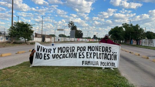La protesta policial continúa en la ciudad de Santa Fe
