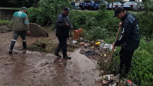 Cesaron las lluvias y se espera que el agua escurra durante la tarde