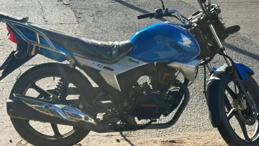 Un choque entre un auto y una moto dejó un herido en Santa Fe
