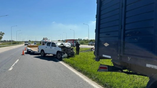 Impactante choque en la Autopista Rosario-Santa Fe