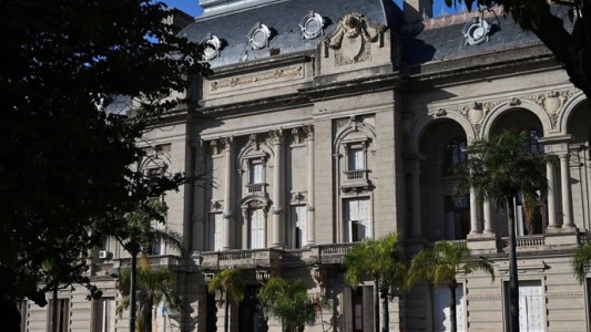 El gobierno provincial regulariza el lugar donde funciona Casa de Gobierno