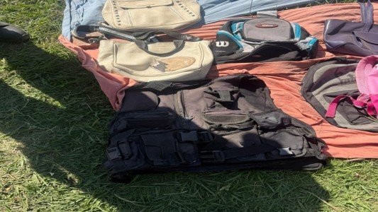 Detuvieron a una pareja que intentaba vender un chaleco antibalas en el trueque