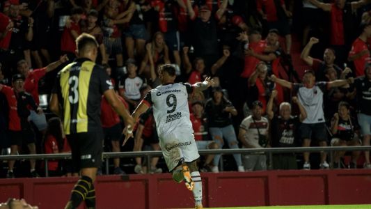 Y un día Colón volvió a jugar y ganar: su gente se fue feliz