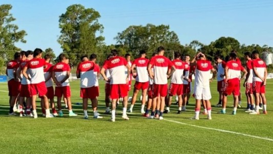 Unión emprendió viaje rumbo al Gran Buenos Aires para enfrentar al difícil Lanús