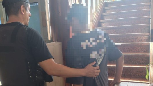 Un menor de 16 años amenazó a sus padres con un cuchillo y fue detenido