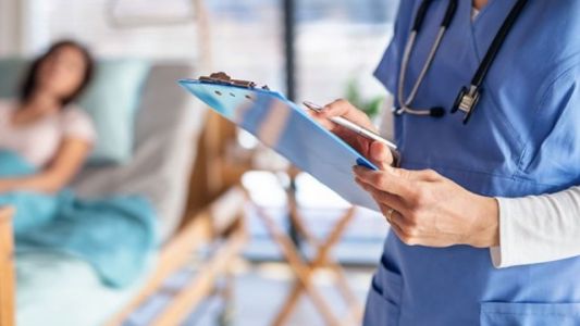 Enfermería en Santa Fe: ingresarán 1.870 estudiantes tras un sorteo entre más de 5.400 aspirantes