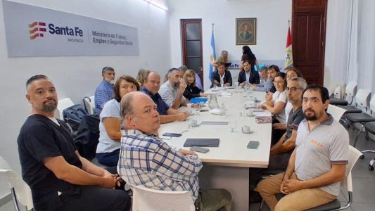 Se calienta la negociación paritaria: los gremios de salud piden un aumento del 25%