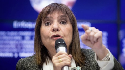 Patricia Bullrich se reúne con senadores aliados por la reforma laboral de Milei