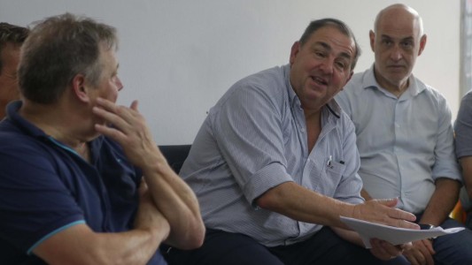 El intendente Poletti se reunió con representantes vecinales del Distrito Oeste