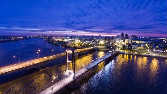 Avanza la puesta en valor de la iluminación del Puente Colgante