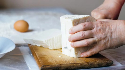 Alerta sanitaria: detectaron Listeria en un queso de La Serenísima