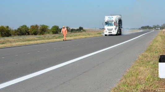 Ruta 34: un muerto al chocar de manera frontal un camión y un utilitario