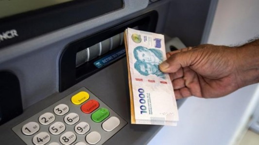 Crece el uso del aguinaldo para pagar deudas: alcanza al 29% de los argentinos