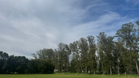 Sábado de calor: ¿cómo sigue el tiempo el fin de semana largo?