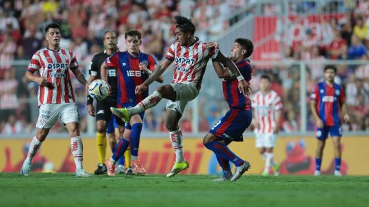 Unión falló en la definición y debió conformarse con un empate