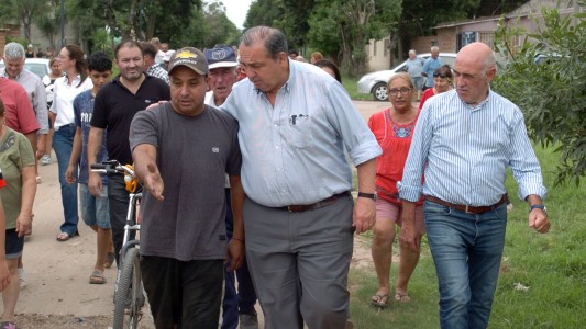 Obras integrales: Poletti supervisó los avances en barrio Loyola