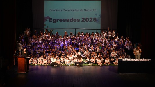 Egresaron 570 niños y niñas de los Jardines Municipales de Santa Fe