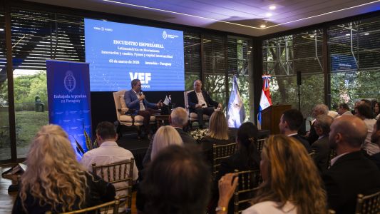 Voces en Foco reunió a empresarios y referentes de la producción en Paraguay