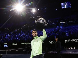 Victoria y récord: Alcaraz venció a Djokovic en Australia y conquistó los cuatro Grand Slam